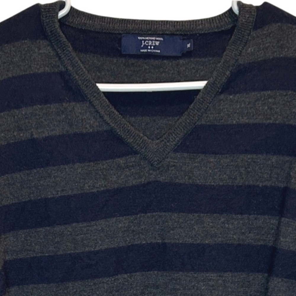 J.Crew V-Neck Sweater Large Mens Navy Blue Grey Striped 100% Merino Wool